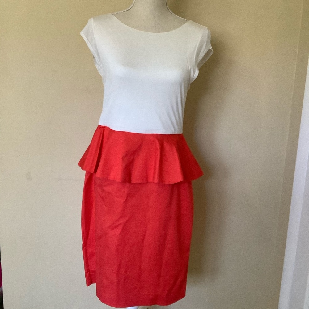 Alice and Olivia 🌵 White & Tangerine Peplum Dress - Picture 2 of 9
